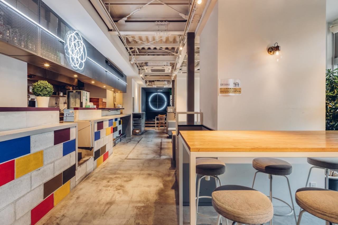 Bon Hostel Osaka Bagian luar foto
